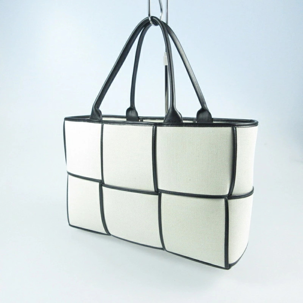 BOTTEGA VENETA Maxi Intrecciato Arco Tote Bag